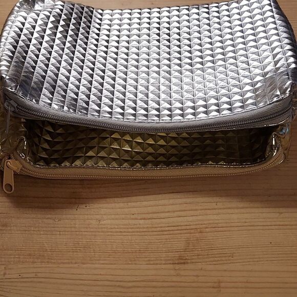 Cosmetic bag clutch pouch gold and silver set of 2 - Picture 4 of 8